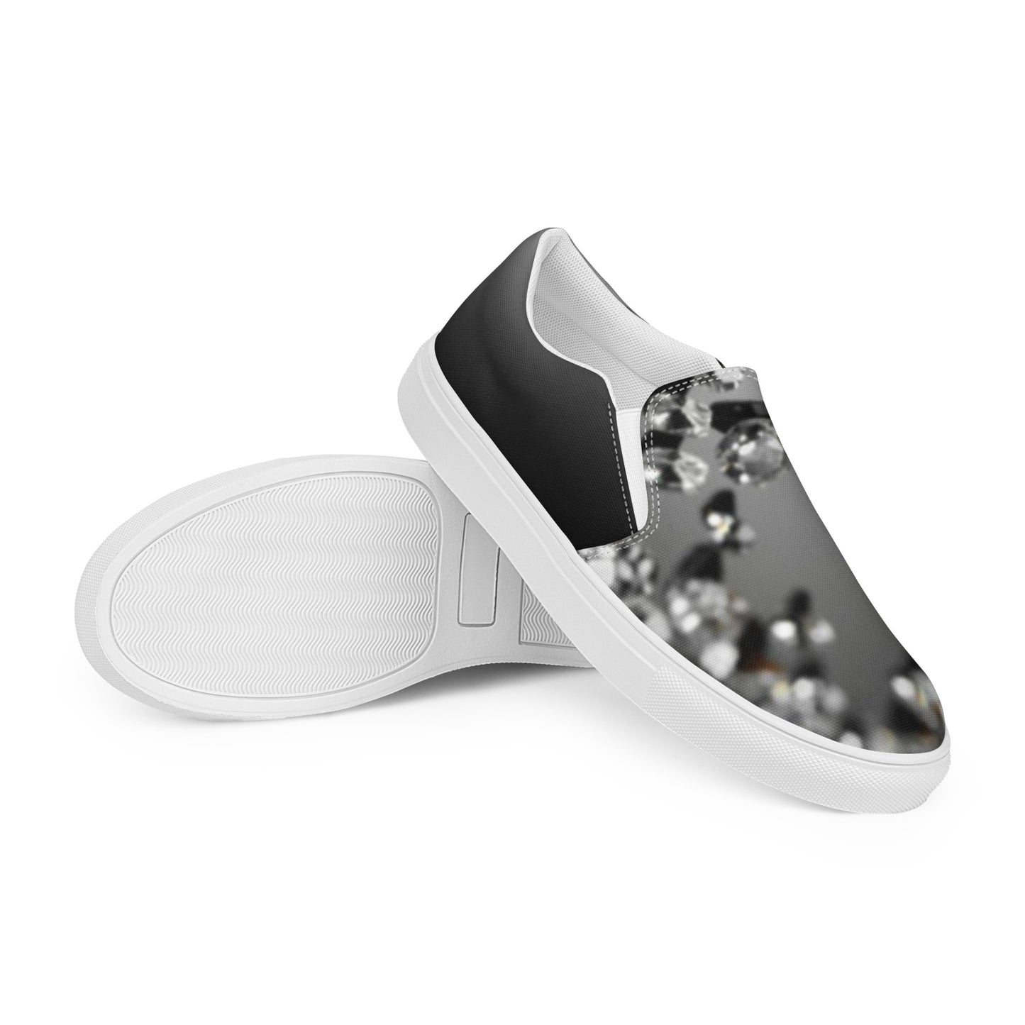 Women’s slip-on canvas shoes